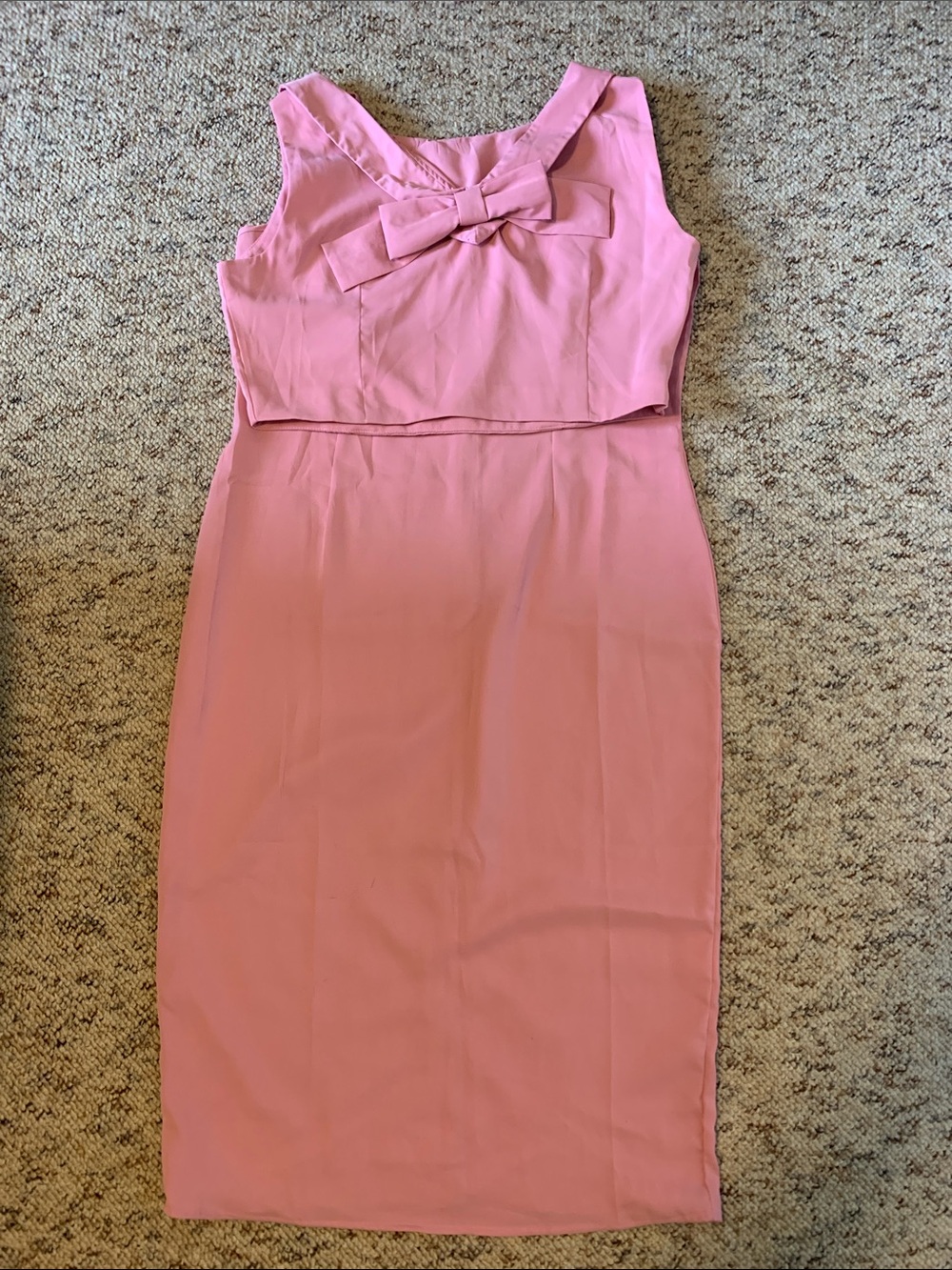 Sleeveless Pink Midi Dress with Front Bow